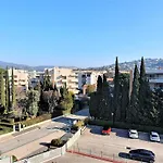 Studio Centre Sainte-Maxime Avec Parking - 2 Pers, Proche Mer, Loggia Equipee - Fr-1-780-37