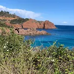 Beau 2 Pieces, Magnifique Vue Mer Et Piscine