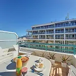 Nestor&Jeeves - La Maree Bleue - Terrace - Near Beach