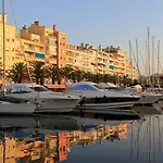 Hyerol Appartement Pour 4 Personnes Avec Parking Proche Des Plages Et Restaurants A Hyeres