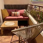 Very Nice 60M With Balcony Near The Beaches!