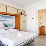 Charming 1 Bedroom On The Top Floor