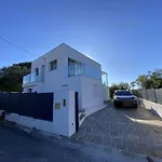 Villa Moderne Avec Piscine Et Climatisation - Fr-1-100-328