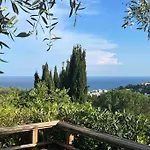 Vue Mer Cabane Chic Dans L'Olivier, Piscine