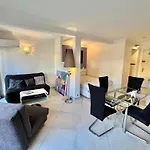 Rouaze 2, By Welcome To Cannes