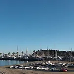 Appartement Climatise A Cavalaire-Sur-Mer, 2 Pieces, Parking Prive, Proche Plages Et Commerces - Fr-1-226B-181