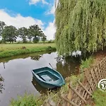 Grande Maison En Pierre Avec Plan D'Eau, Jardin Cloture, Cheminee, Et Activites De Plein Air - Fr-1-600-159
