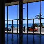 Lovely Studio With Pool By The Sea