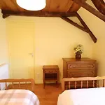 Maison De Caractere Renovee, 4 Pers, Au Coeur Du Carladez Avec Jardin Privatif Et Activites Touristiques A Proximite - Fr-1-742-225