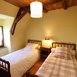 Maison De Caractere Renovee, 4 Pers, Au Coeur Du Carladez Avec Jardin Privatif Et Activites Touristiques A Proximite - Fr-1-742-225