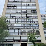 Dayroom Espace Paris Sans Nuitee Et Chambre Partagee Chatillon Nuitee -- Repos Journee Ou Espace Travail 8-19H Proche Tour Eiffel Ou Usage Bureau A L'Heure En Journee -- Nuitee Chatillon Avenue Paris