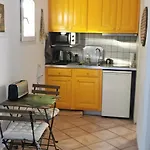 Studio Independant Sur Terrasse Toulon