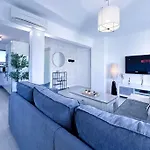 Laverne - Stunning Sea View T3 With South-Facing Terrace