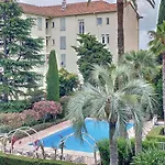 Cannes - 3 Pieces A 15Mn Palais