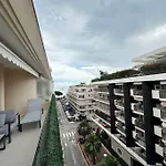Viva Riviera Luxury Penthouse With Sea View