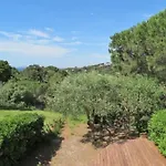 Mas Renove 2 Chambres Avec Piscine A 1Km De La Plage De Gigaro - Fr-1-726-13