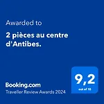 2 Pieces Au Centre D'Antibes.