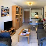 Residence Olivier - Appartement Front De Mer Dans Domaine Avec Piscine Mae-8764