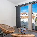 Studio Port Golfe-Juan Parking Wifi Climatisation Terrasse