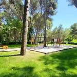 T2 Climatise Avec Coin Nuit, Parking, Piscine Et Tennis - 200M Plages Et Commerces - Fr-1-316-154