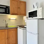 Appartement Climatise, 4 Couchages, Centre-Ville Du Lavandou, Proche Plage, Parking Inclus - Fr-1-251-580