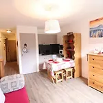 Studio Renove Au Coeur De Super-Lioran, Parking Et Casier A Skis Prive - Fr-1-742-89