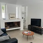 Grande Propriete Avec Piscine Et Terrain De Tennis Prives