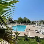 Appartement 7 - Les Suites De Robinson - Residence Avec Piscine En Bord De Siagne, A Mandelieu-La-Napoule