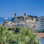 Rue Meynadier, 2 Bedrooms, Close To Everything
