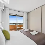 Triangle D'Or, Magnifique 2P, Vue Mer, Piscine, Parking, Proche Monaco