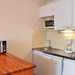 Appartement 2 Pieces, Terrasse, Parking Prive, Proche Plage, 6 Couchages - Le Lavandou - Fr-1-251-547