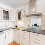 Bright 2 Bed Apt In Cannes, 10 Min To Palais