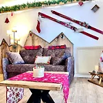 Superbe T2 Classe 3 Etoiles 45M2-Wifi Gratuit-Style Chalet Vue Pano