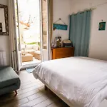 Appartement Tres Cosy Avec Cour