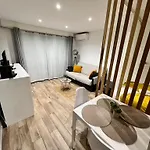 Cosy Center - Rue D'Antibes - 200M Plage- Clim - Wifi - Unique
