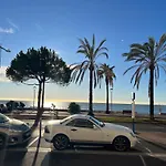 Nice Appartement En Bord De Mer Avec Piscine - Jusqu'A 6 Personnes