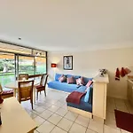 Nice Appartement En Bord De Mer Avec Piscine - Jusqu'A 6 Personnes