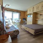 Studio Pour 4 Avec Terrasse Ensoleillee, Parking Privatif, A 250M Des Plages A Antibes - Fr-1-252-153