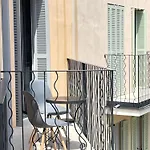 Antibes Old Center Charming Brand New Apartment