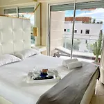 Les Jardins De Monaco Vue Mer Et Piscine