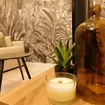 #3 Studio # Place Charmante