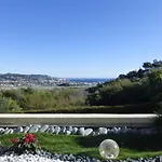 Premium Holiday Flat With Sea View And Shared Pool, Mandelieu-La-Napoule