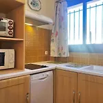 Appartement Calme, 4 Couchages, Proche Plage Et Commerces, Terrasse Exposee Sud, Parking Privatif - Fr-1-251-508