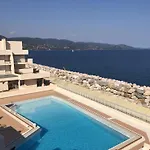 Charmant T2 A La Faviere Avec Piscine Et Parking Prive, Proche Plages Et Commerces - Fr-1-610-13