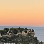 Click! Omg Views! 2-4-6-8Pers The Secret Provence Gem
