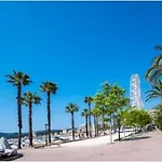 Studio Pour 4 Personnes Avec Terrasse Et Plage Directe Au Lavandou - Fr-1-251-251