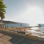 Studio Climatise Au Lavandou Avec Terrasse, Parking Et Environnement Calme - 3 Couchages - Fr-1-251-167