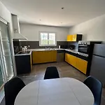 Cote D'Azur - Frejus - Villa Provencale Moderne