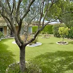 New ! Villa With Parking Swimming Pools Garden And Ac - Benakey