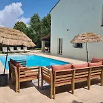 Evasion Parfaite, Villa De Charme Avec Piscine